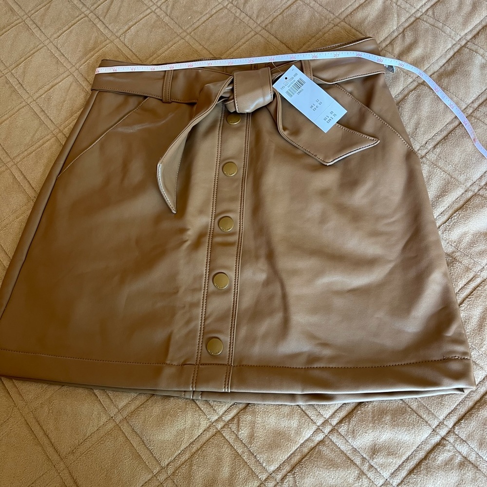 Abercrombie & Fitch Vegan leather belted skirt NWT size S - Picture 11 of 14